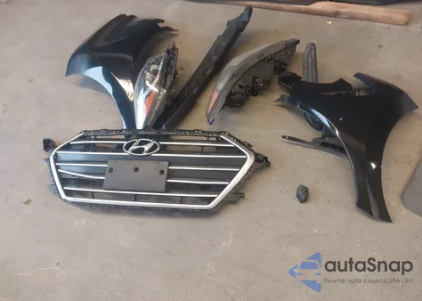 2017 Hyundai Elantra Se z USA, uszkodzony, nr VIN 5NPD84LF9HH128317